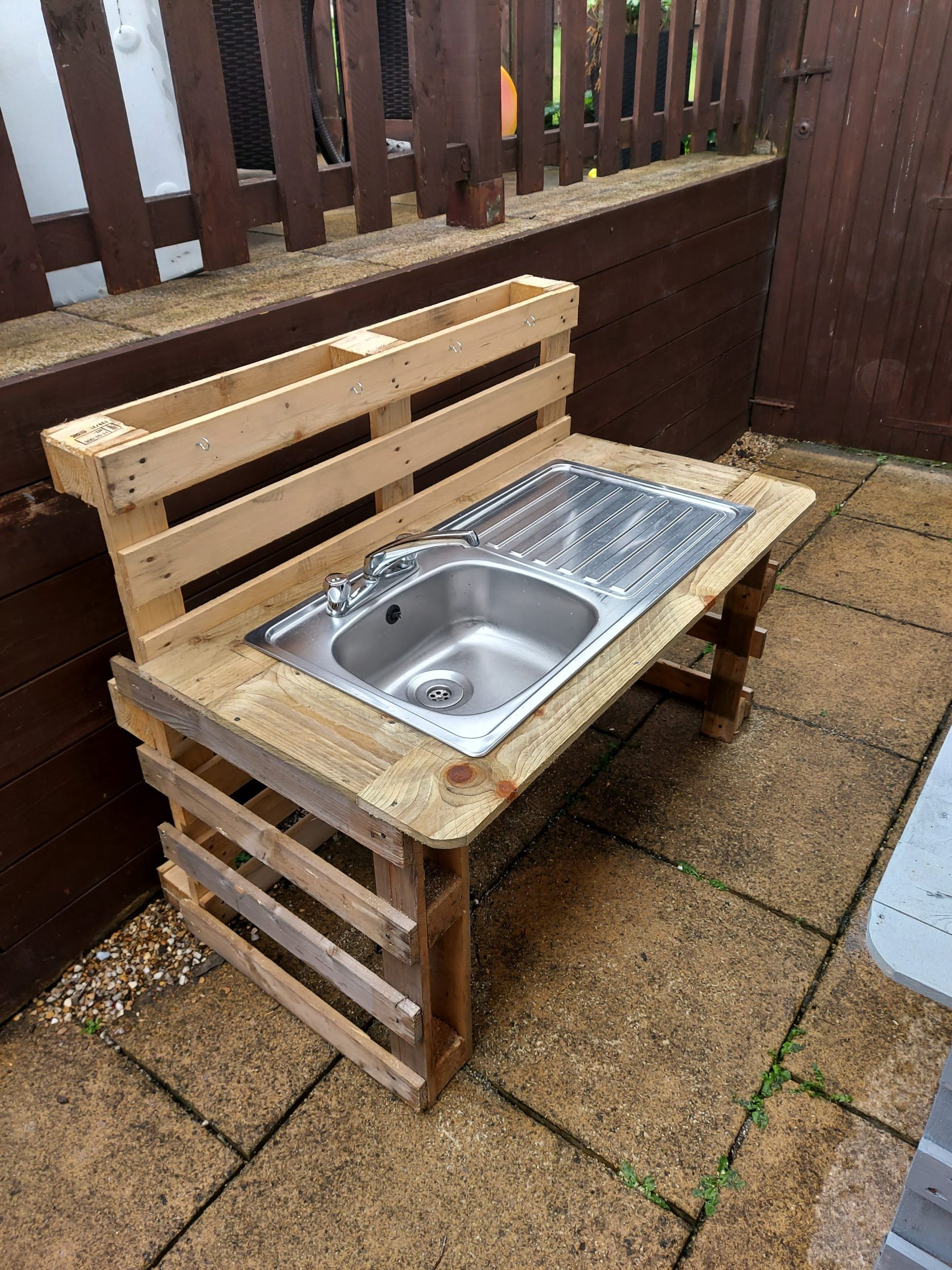 Mud kitchen made from pallets