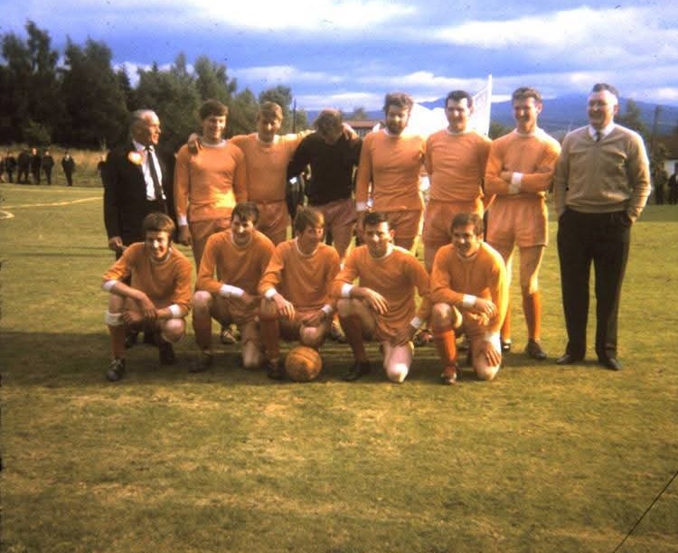 picture from 70's/80's of the team