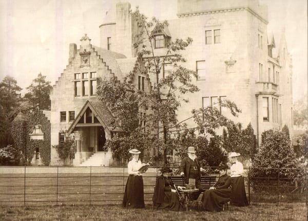 Guided History Walk around Edinbarnet and Cochno estates